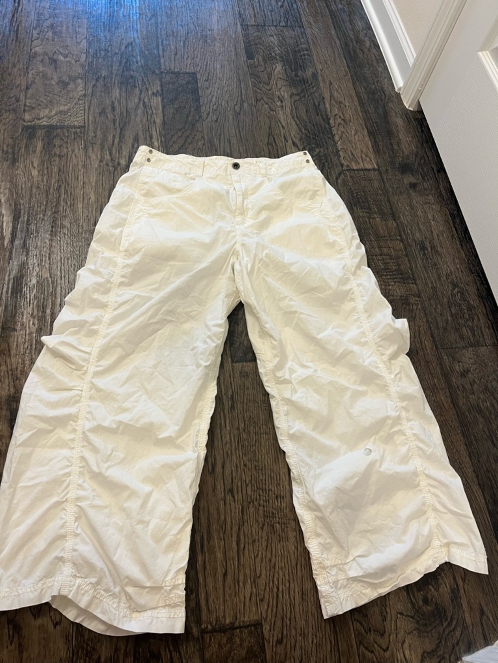 Pilcro white High-Rise Pants with flaws